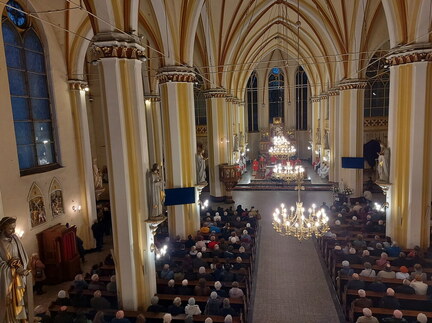 20220423210454-962f9b9c